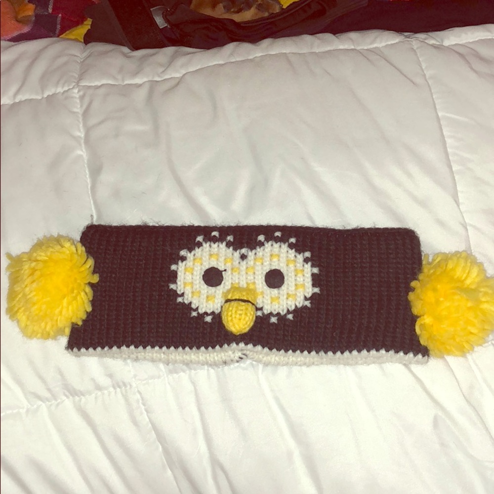 Claire’s penguin winter headband